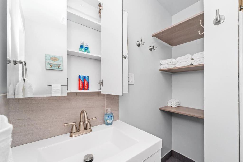 Cozy, Top-Floor 3Br Loft With Balcony In West Town Chicago Exterior foto